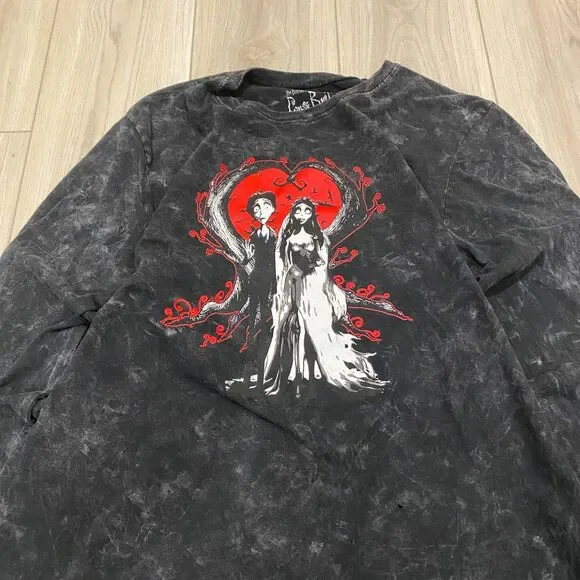 Tim Burton’s Corpse Bride Acid Wash Tee Black Red Graphic Shirt Women's L - Picture 2 of 5